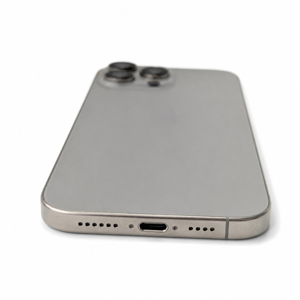 Смартфон Apple iPhone 16 Pro Max 256GB Natural Titanium (Чудовий