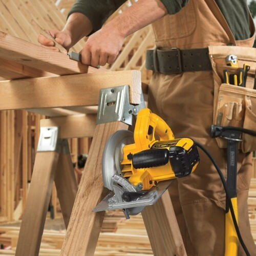 ДИСКОВАЯ ПИЛА DEWALT DWE575K YELLOW СЕТЕВАЯ 1