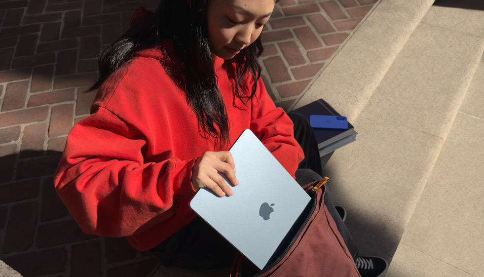 Ноутбук Apple MacBook Air 13.6 2025 M4 16GB/256GB Midnight (MW123