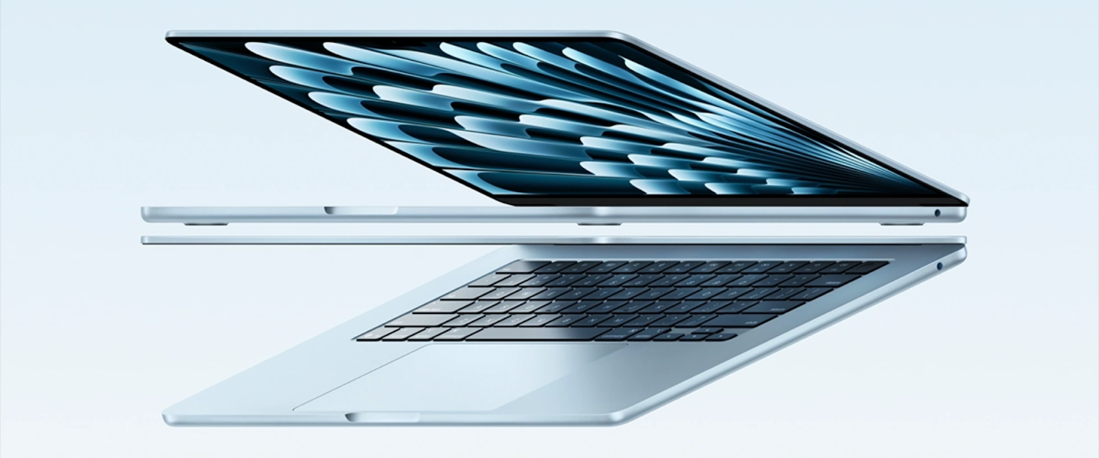 Ноутбук Apple MacBook Air 15 2025 M4 16GB/512GB Sky Blue (MC7C4