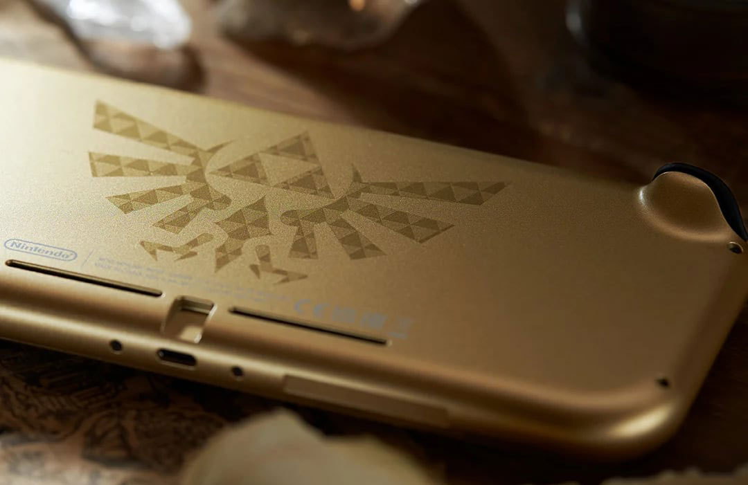 Игровая приставка Nintendo Switch Lite Hyrule Edition