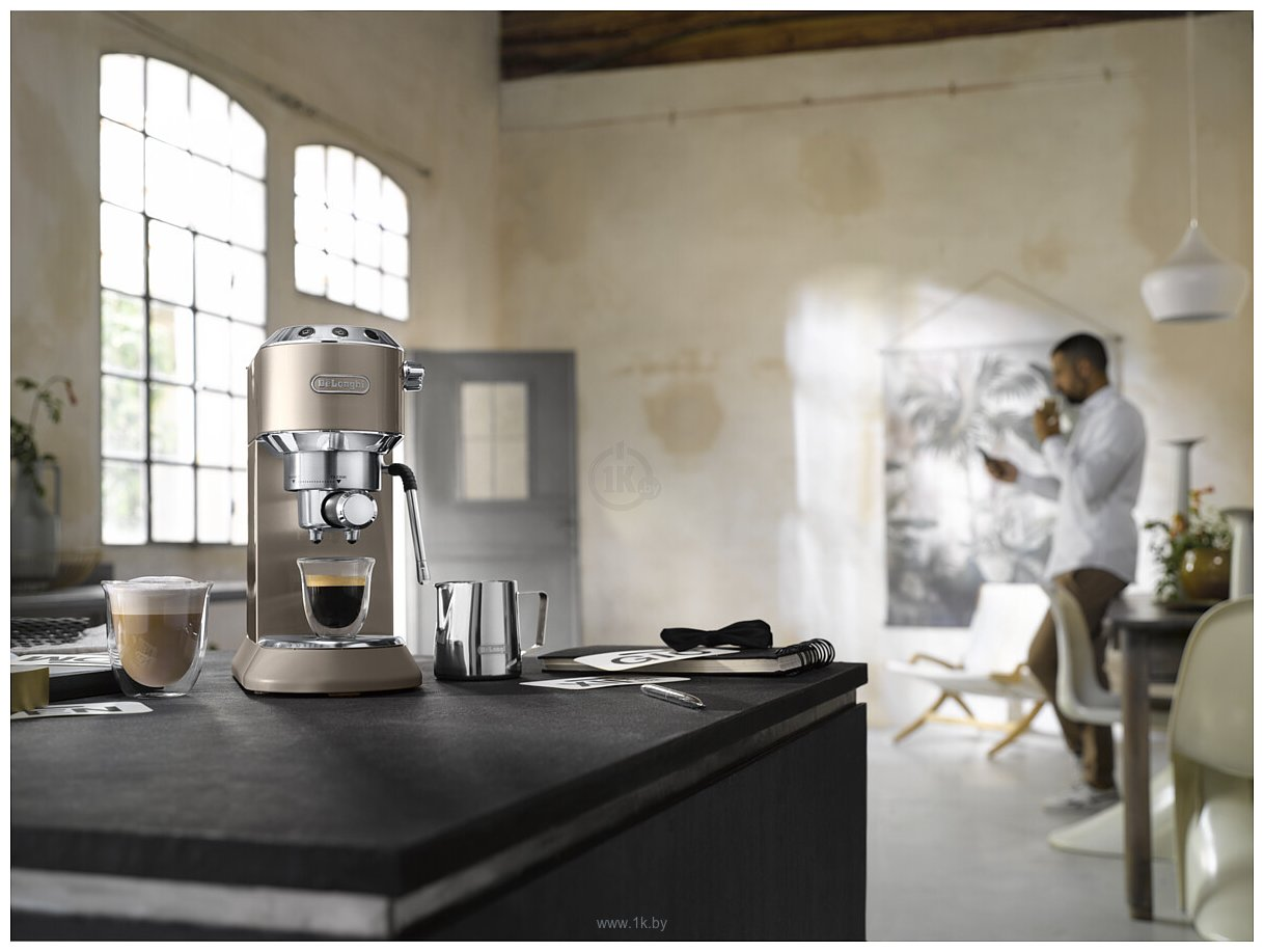 Кавоварка Delonghi Dedica Arte EC 885.BG ріжкова еспресо купити