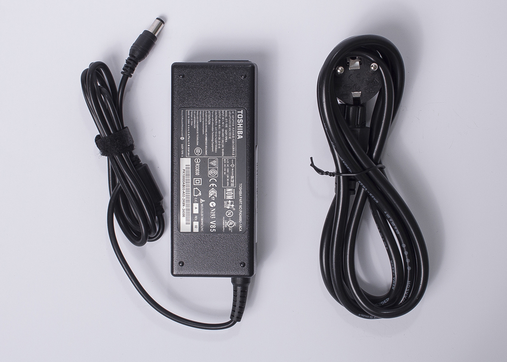 Блок живлення для ноутбука Toshiba ADP-60FB 15V 75W 5A 6.3*3.0 мм + КАБЕЛЬ (002734) Toshiba - купити в Україні