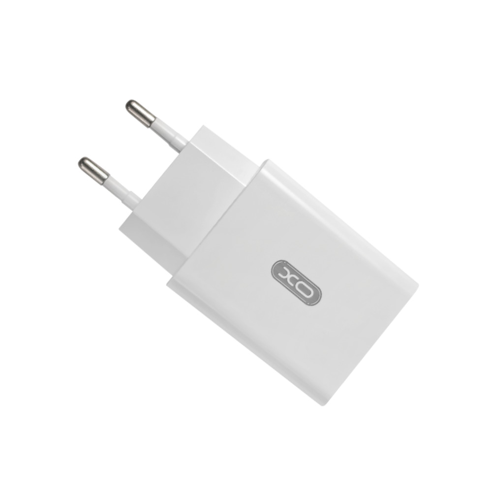 Мережевий зарядний пристрій для телефона XO QC 3.0 L36 White 18W/1USB + кабель lightning