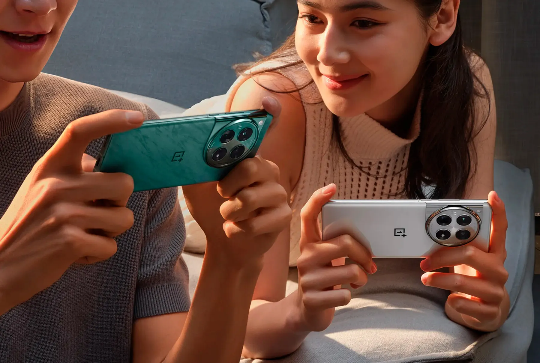 Смартфон OnePlus 12 12/256GB Silver CN купити, ціна та відгуки в