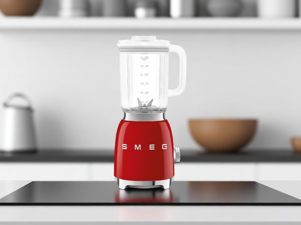Блендер Smeg BLF03RDEU Red купити, ціна та відгуки в магазині MTA