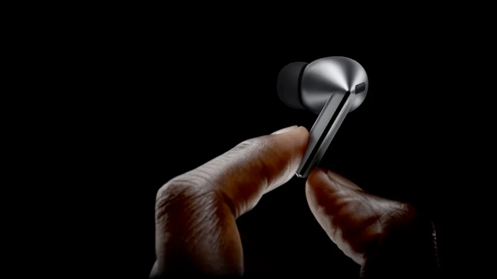 Беспроводные наушники Samsung Galaxy Buds3 Pro Silver (SM-R630NZAA