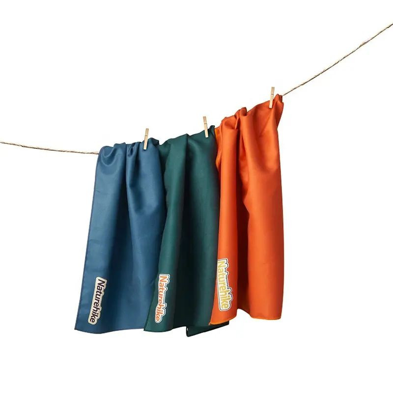 Рушник Naturehike CNK2300SS010 Dark Green (6976023925467) Naturehike - купити в Україні